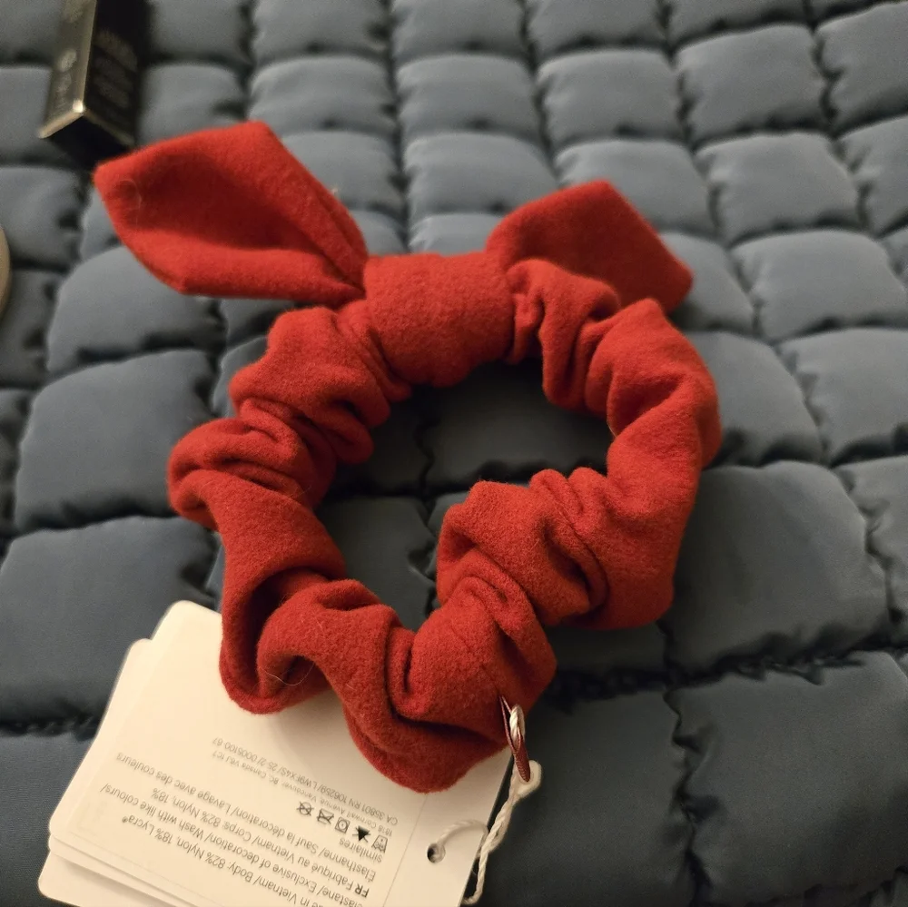 NWT Lululemon Athletica Uplifting Red Fleece Bow Hair Scrunchie One Size